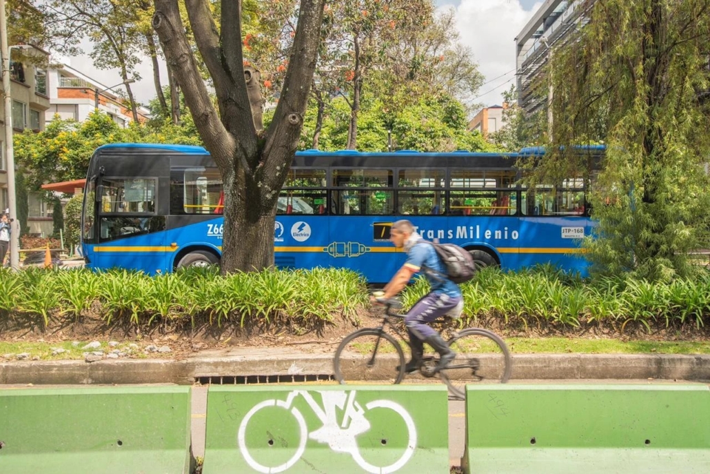 Transporte público: la clave para Des-TESLA-lizar la movilidad eléctrica